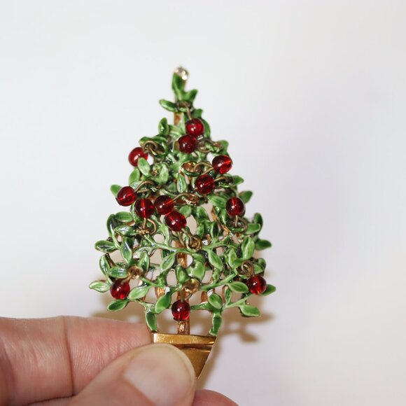 Vintage Signed Original By Robert 2.5" High Christmas Tree Brooch Pin - Picture 1 of 4